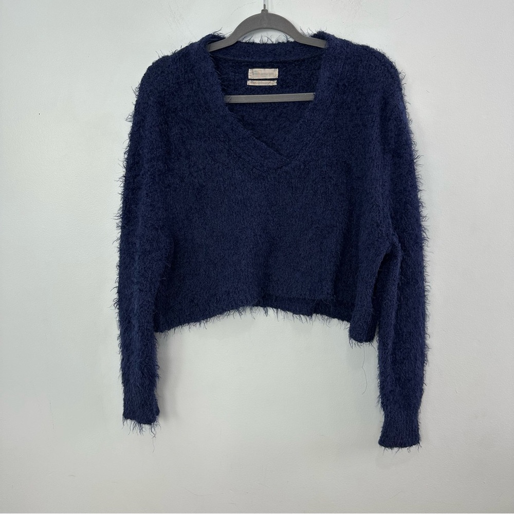 Urban Outfitters Size Small Lana Eyelash Knit V-neck Cropped Fuzzy Sweater